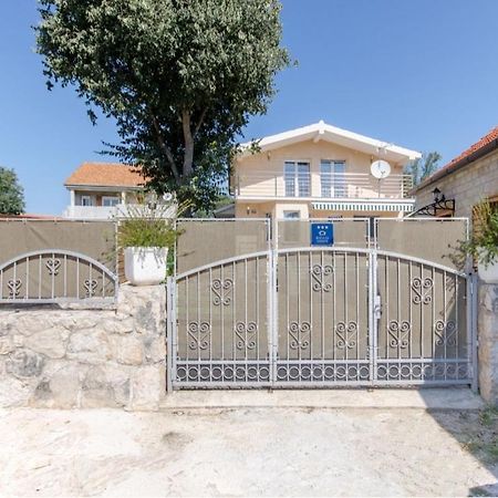 Dalmatian Village Charm - Spacious Villa With Pool Near Trogir Primorski Dolac Buitenkant foto
