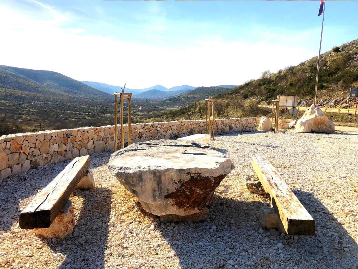 Dalmatian Village Charm - Spacious Villa With Pool Near Trogir Primorski Dolac Buitenkant foto